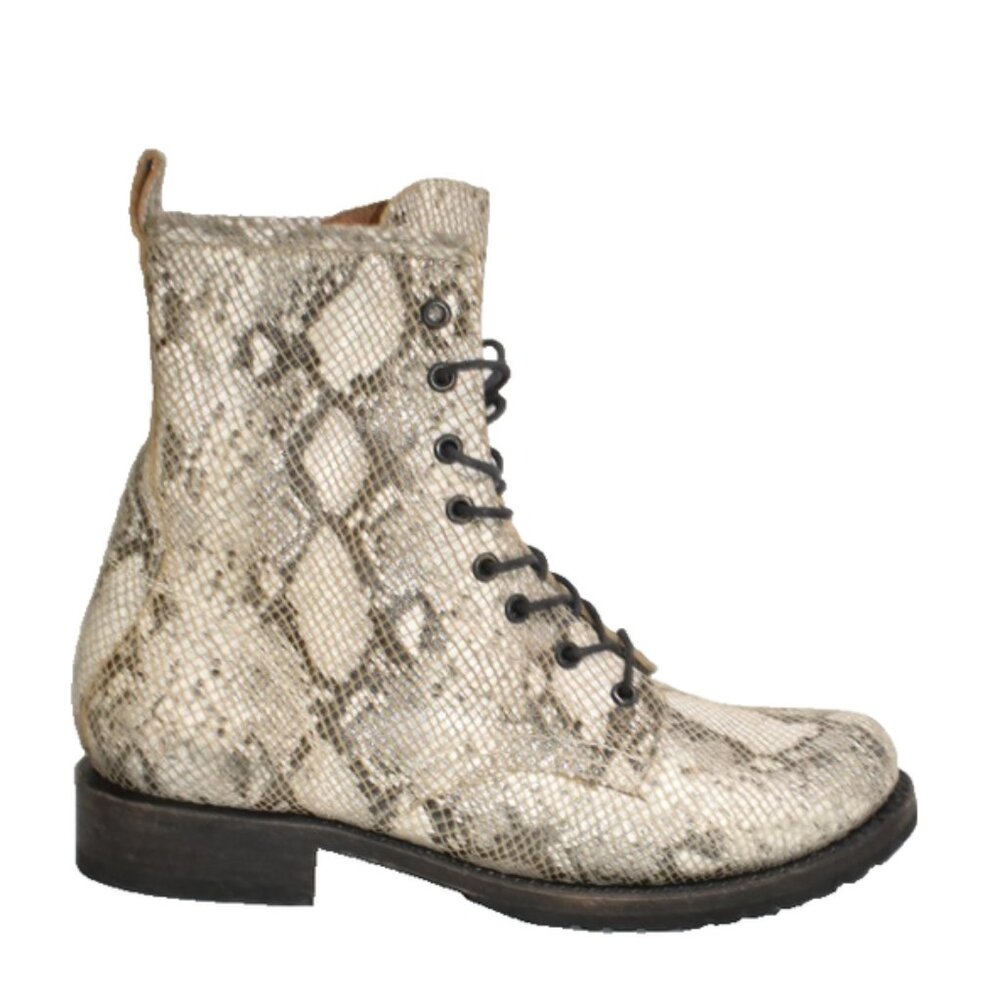 New! Frye Veronica Combat Boot Natural Snake Print Size 10 B FR40077 DD222B